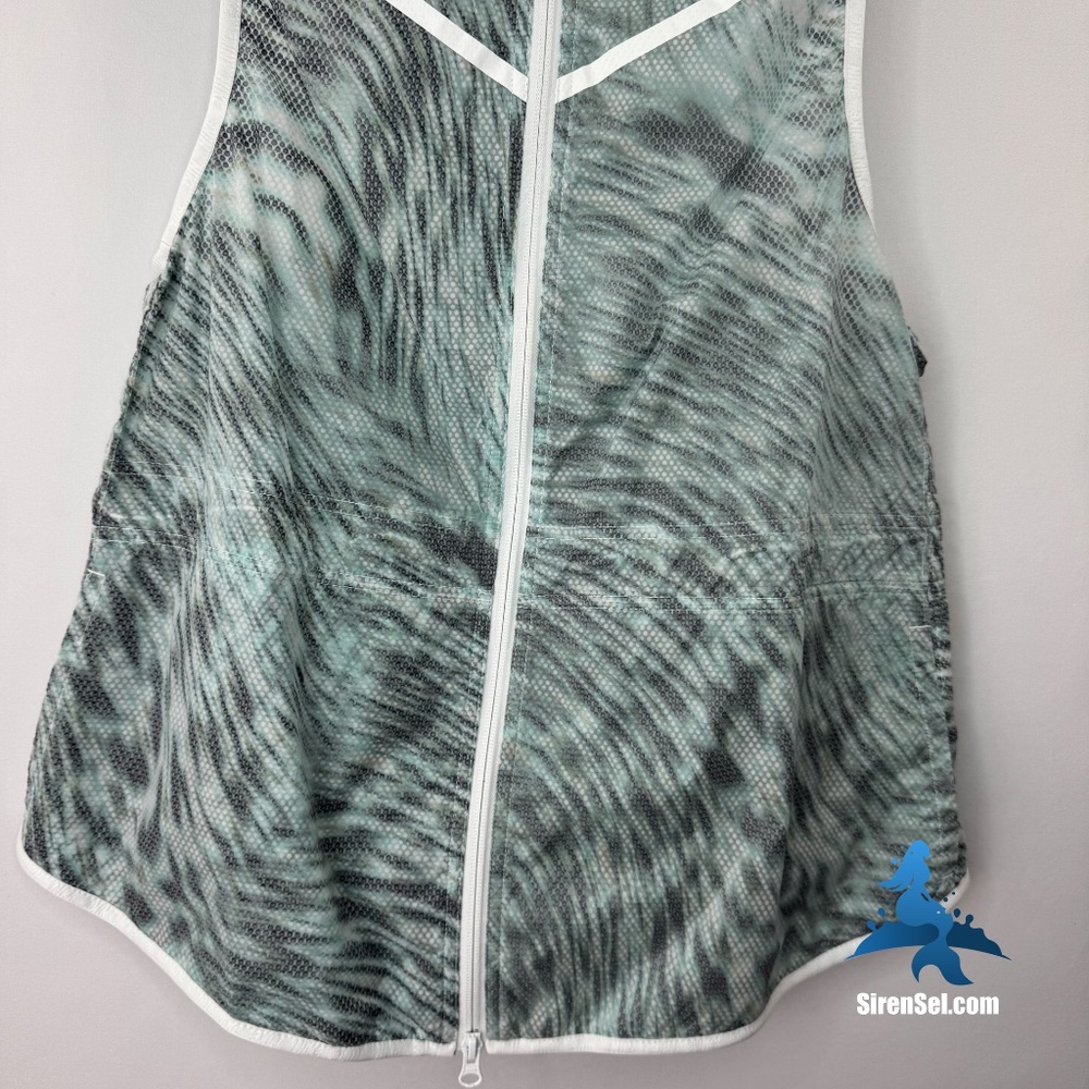 1149 NWT Nike Tech Hyperfuse Hooded Vest - Size M – Light Aqua Grey - Picture 4 of 16